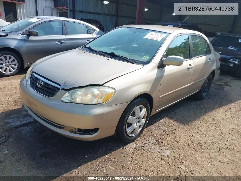 2005 Toyota Corolla Le VIN: 2T1BR32E75C440738 Lot: 40223017