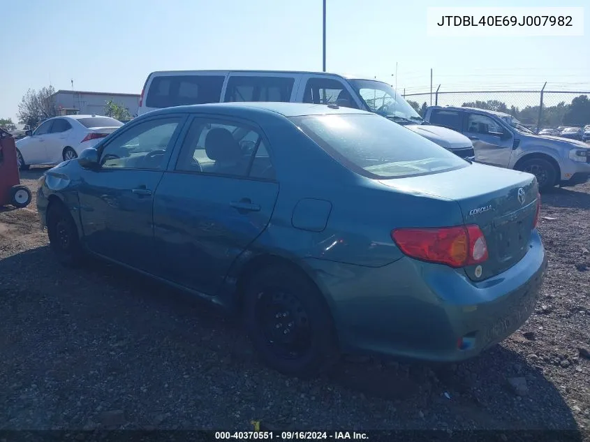 2009 Toyota Corolla Le VIN: JTDBL40E69J007982 Lot: 40370551