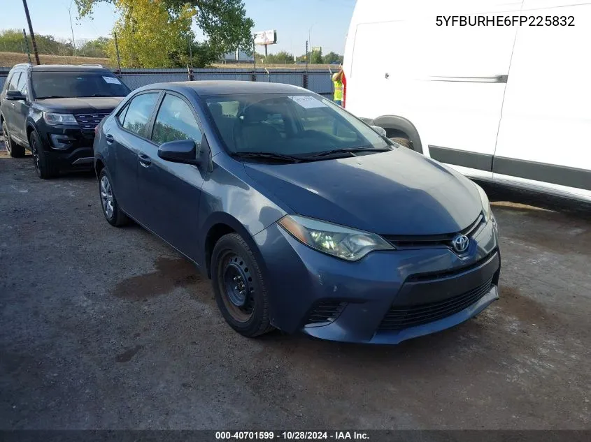 2015 Toyota Corolla Le VIN: 5YFBURHE6FP225832 Lot: 40701599