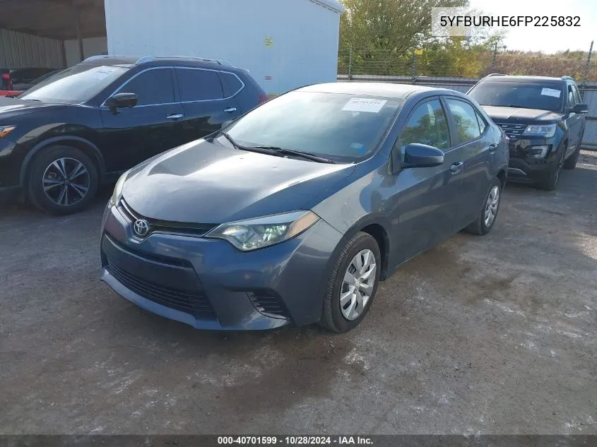 2015 Toyota Corolla Le VIN: 5YFBURHE6FP225832 Lot: 40701599