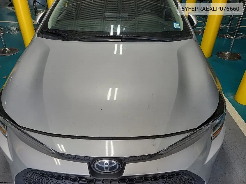 2020 Toyota Corolla Le VIN: 5YFEPRAEXLP076660 Lot: 40889283