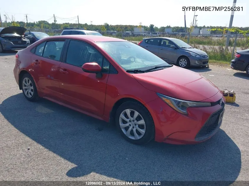 5YFBPMBE7MP256281 2021 Toyota Corolla Le