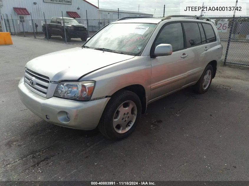 2004 Toyota Highlander Limited V6 VIN: JTEEP21A040013742 Lot: 40883991