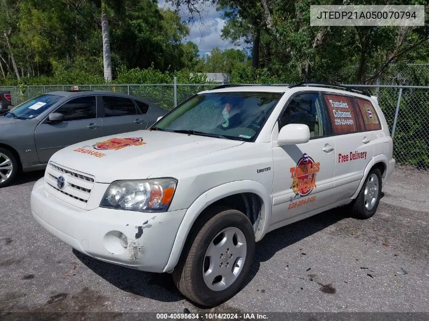 2005 Toyota Highlander Limited V6 VIN: JTEDP21A050070794 Lot: 40595634