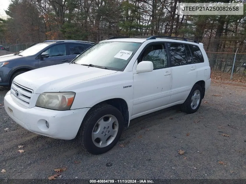 2005 Toyota Highlander Limited V6 VIN: JTEEP21A250082658 Lot: 40854789