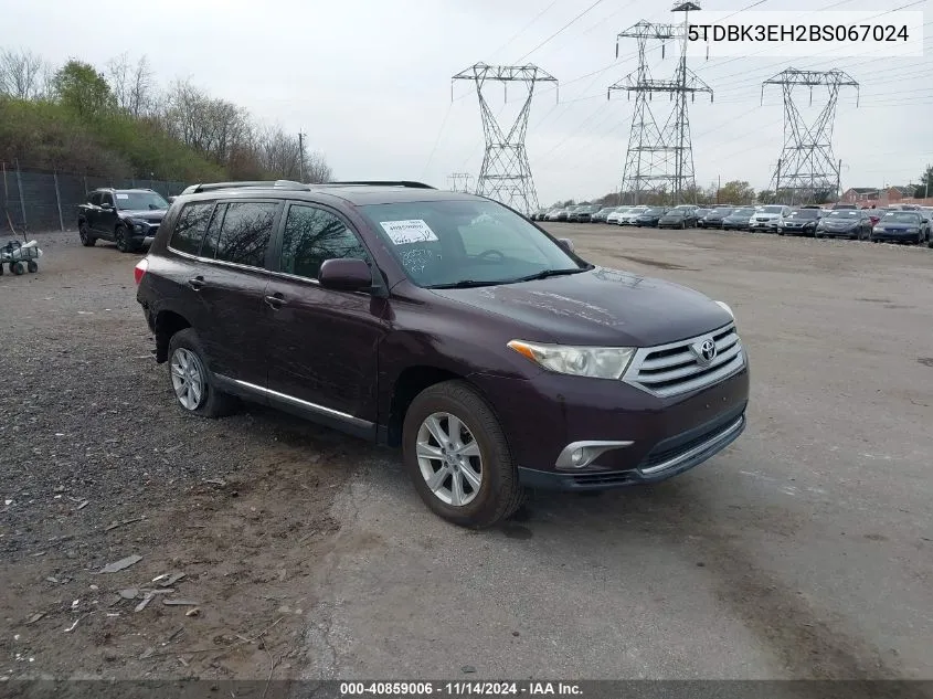 2011 Toyota Highlander Se V6 VIN: 5TDBK3EH2BS067024 Lot: 40859006