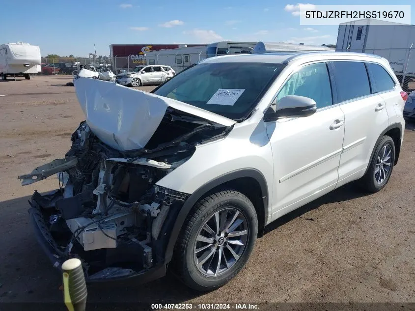 2017 Toyota Highlander Xle VIN: 5TDJZRFH2HS519670 Lot: 40742253