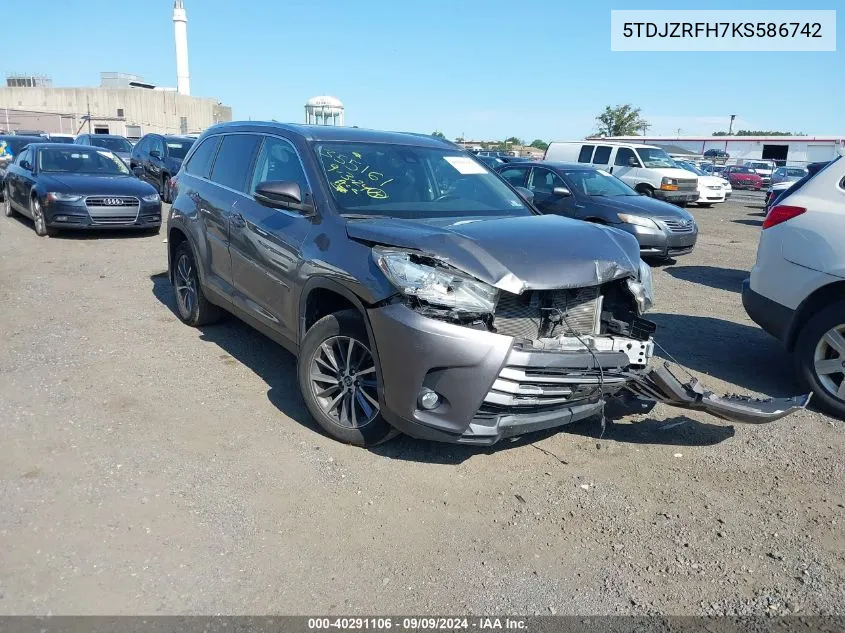 2019 Toyota Highlander Xle VIN: 5TDJZRFH7KS586742 Lot: 40291106