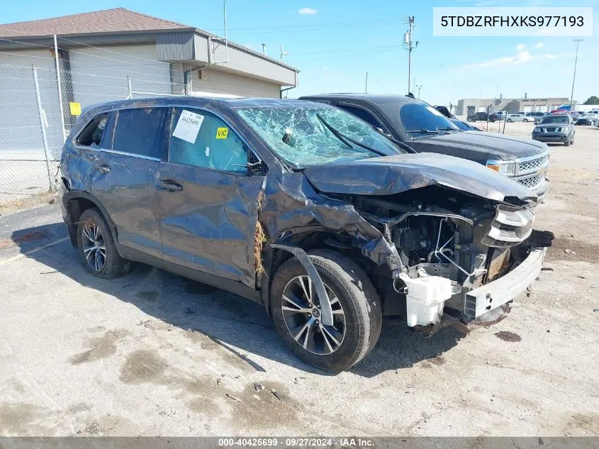 2019 Toyota Highlander Le VIN: 5TDBZRFHXKS977193 Lot: 40425699