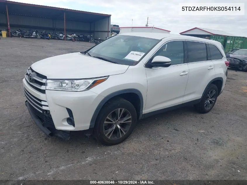 5TDZARFH0KS054114 2019 Toyota Highlander Le