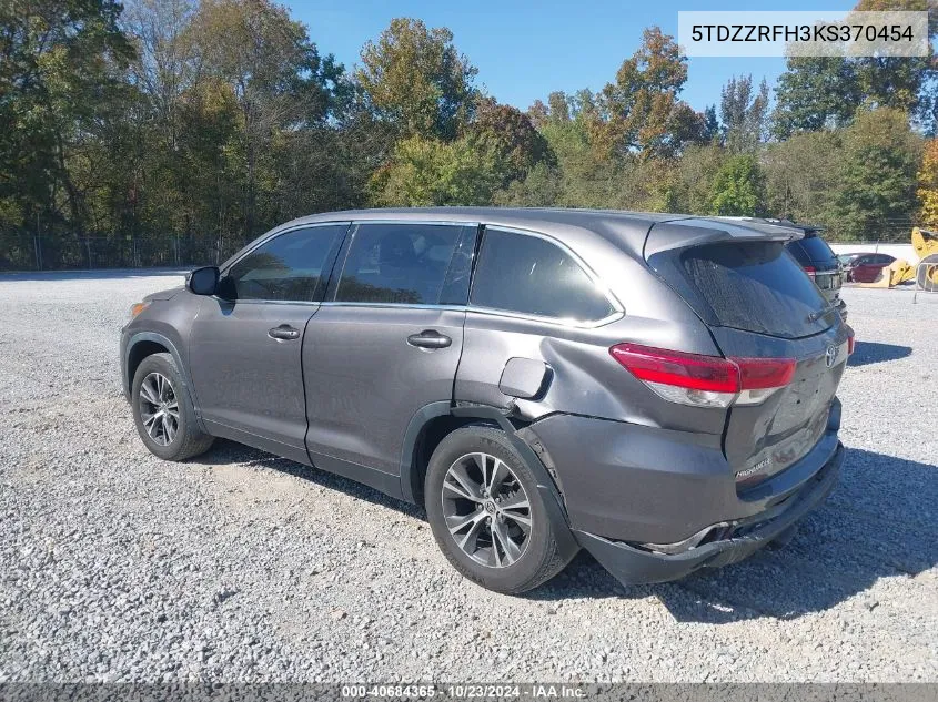 5TDZZRFH3KS370454 2019 Toyota Highlander Le