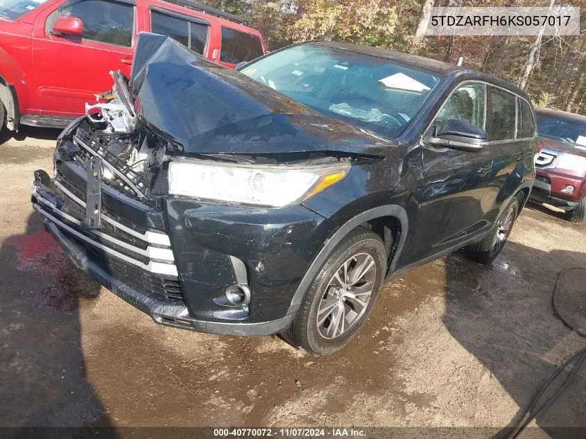 5TDZARFH6KS057017 2019 Toyota Highlander Le