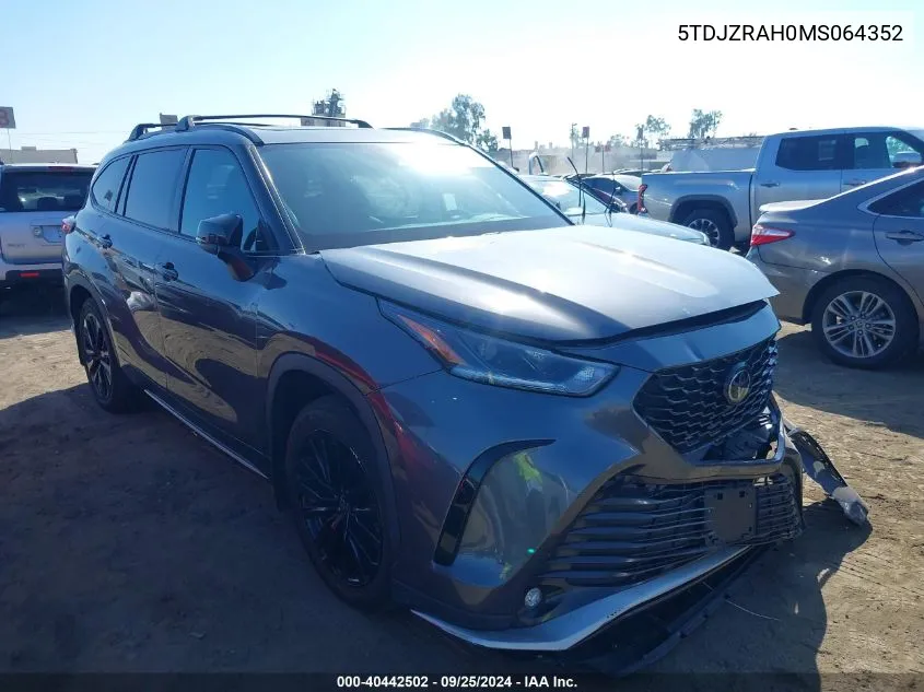 2021 Toyota Highlander Xse VIN: 5TDJZRAH0MS064352 Lot: 40442502