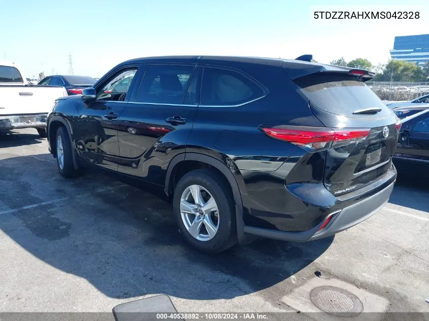 5TDZZRAHXMS042328 2021 Toyota Highlander Le