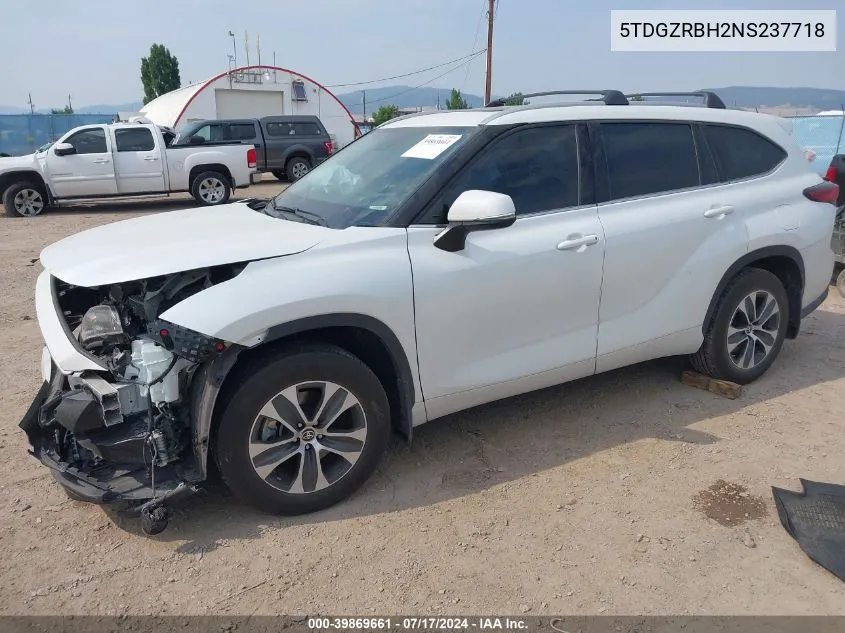 5TDGZRBH2NS237718 2022 Toyota Highlander Xle