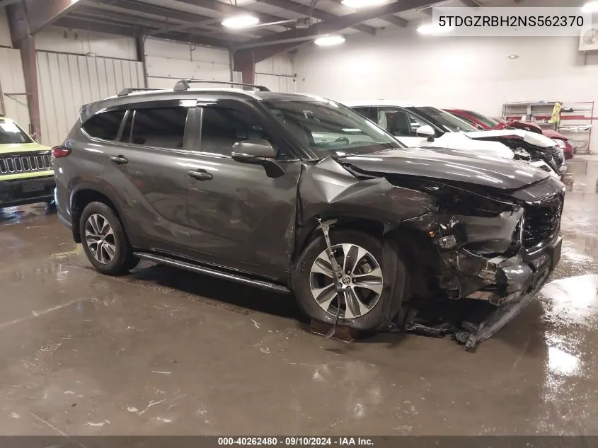 5TDGZRBH2NS562370 2022 Toyota Highlander Xle