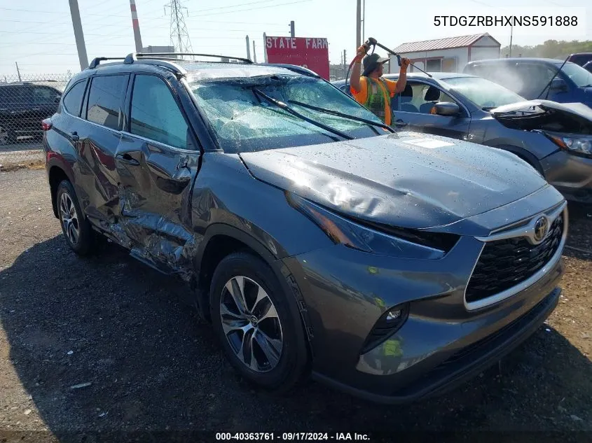 5TDGZRBHXNS591888 2022 Toyota Highlander Xle