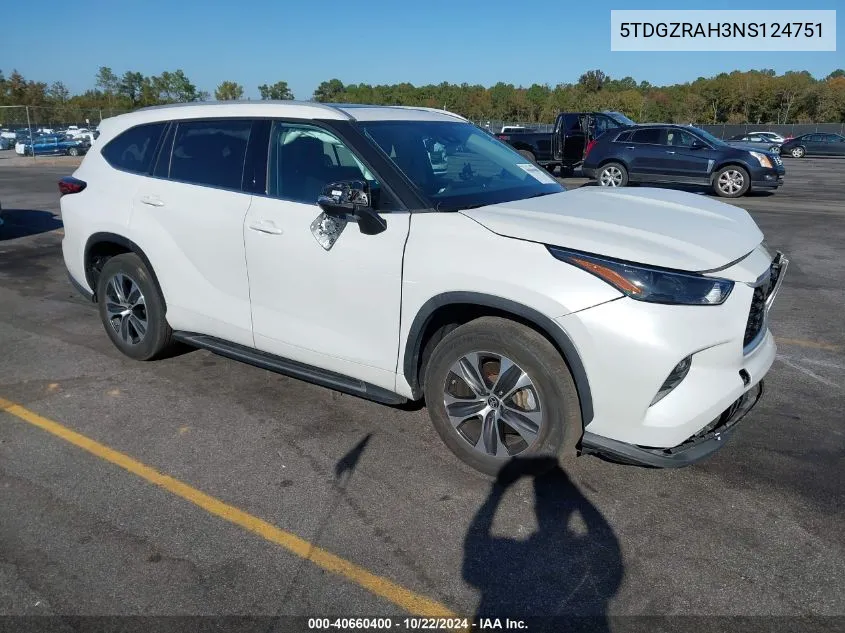 2022 Toyota Highlander Xle VIN: 5TDGZRAH3NS124751 Lot: 40660400