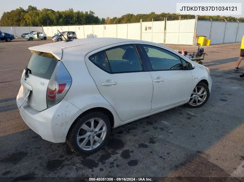 2013 Toyota Prius C VIN: JTDKDTB37D1034121 Lot: 40351308