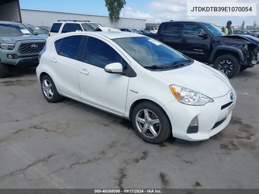 JTDKDTB39E1070054 2014 Toyota Prius C One