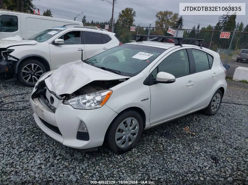 2014 Toyota Prius C VIN: JTDKDTB32E1063835 Lot: 40532329