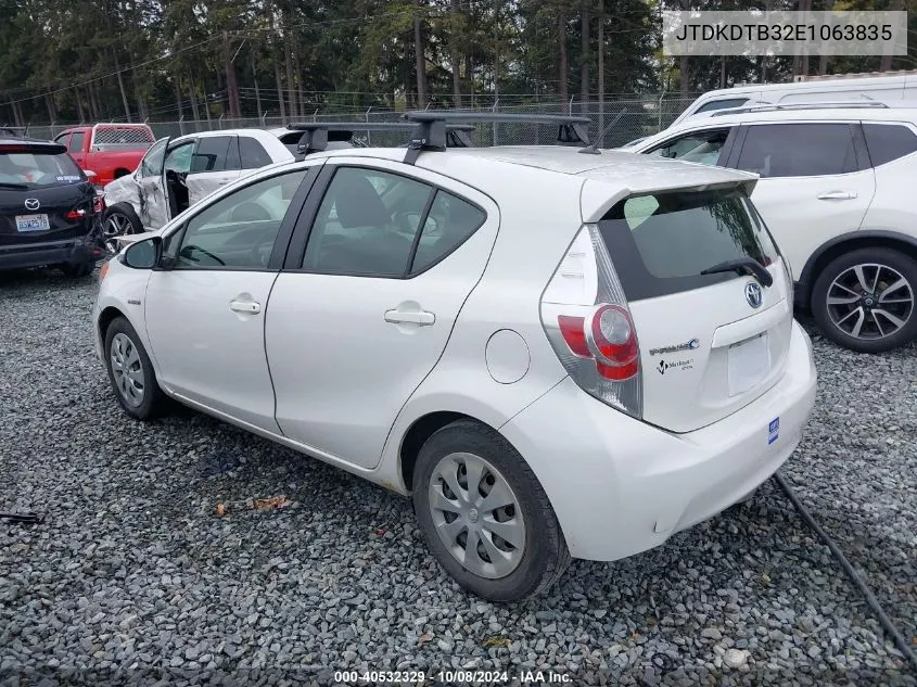 2014 Toyota Prius C VIN: JTDKDTB32E1063835 Lot: 40532329