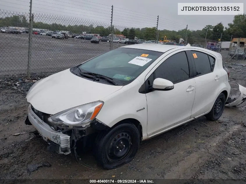 2016 Toyota Prius C Two VIN: JTDKDTB32G1135152 Lot: 40400174