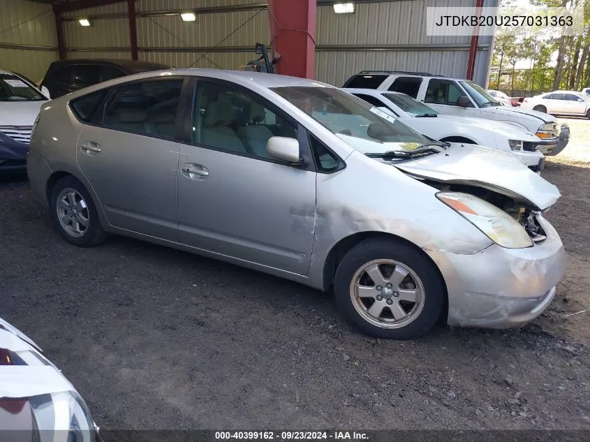 2005 Toyota Prius VIN: JTDKB20U257031363 Lot: 40399162