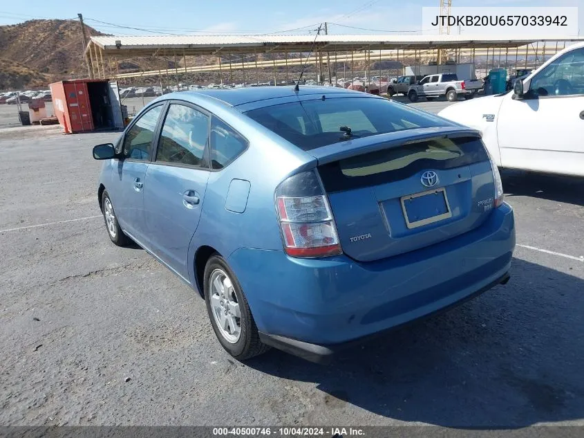 2005 Toyota Prius VIN: JTDKB20U657033942 Lot: 40500746