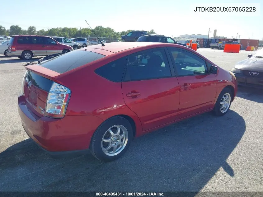 2006 Toyota Prius VIN: JTDKB20UX67065228 Lot: 40495431