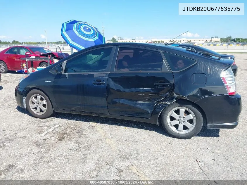 2007 Toyota Prius Base (Cvt-E) VIN: JTDKB20U677635775 Lot: 40507038