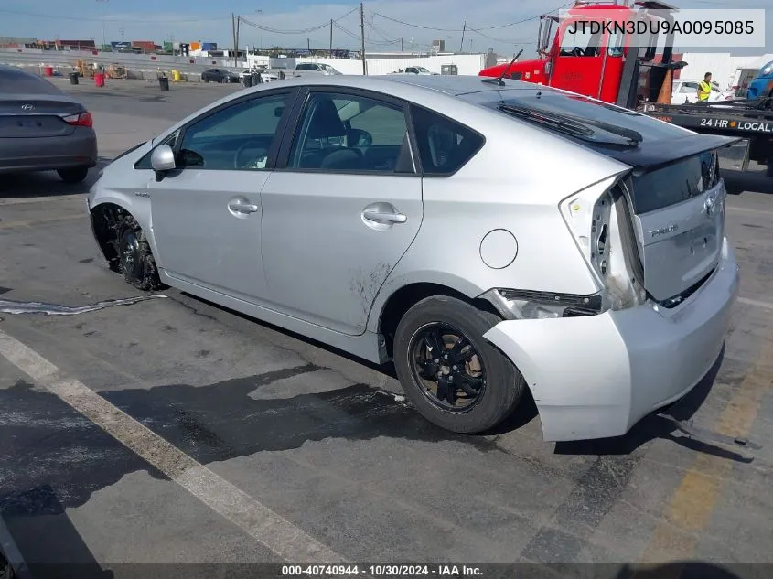 JTDKN3DU9A0095085 2010 Toyota Prius Iii