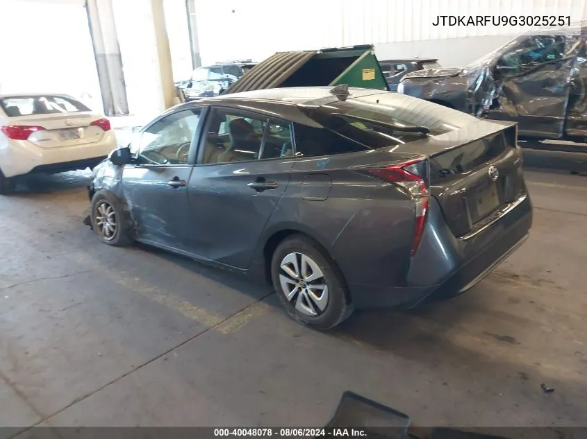 JTDKARFU9G3025251 2016 Toyota Prius Four