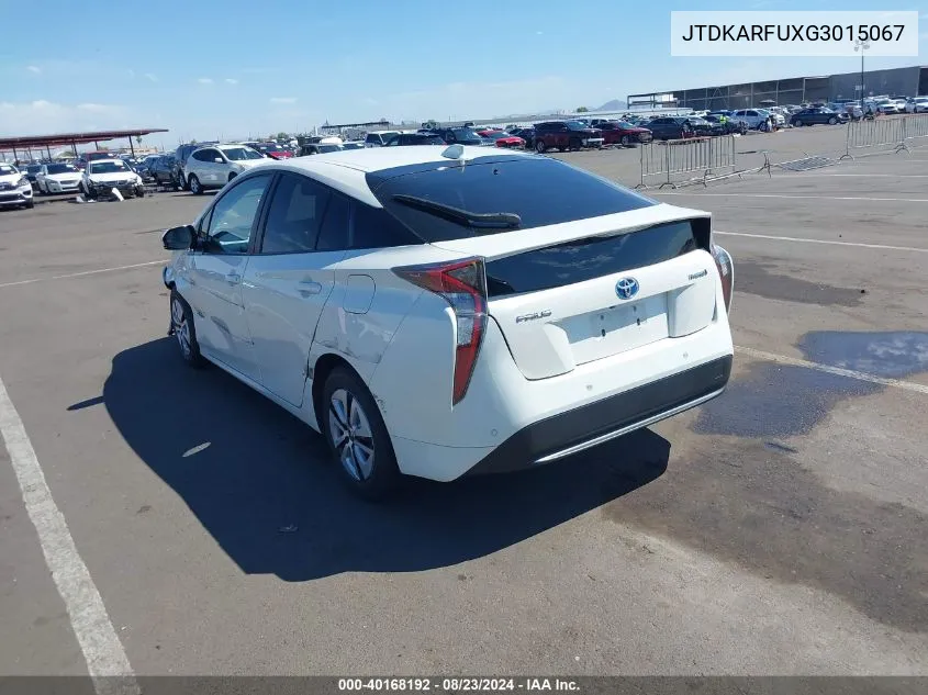 JTDKARFUXG3015067 2016 Toyota Prius Four