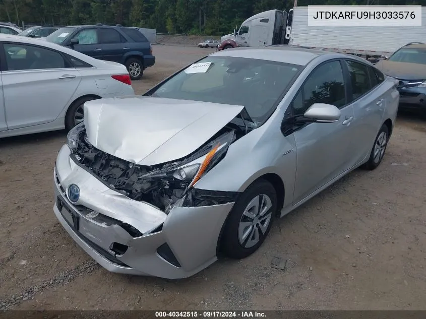 JTDKARFU9H3033576 2017 Toyota Prius Three