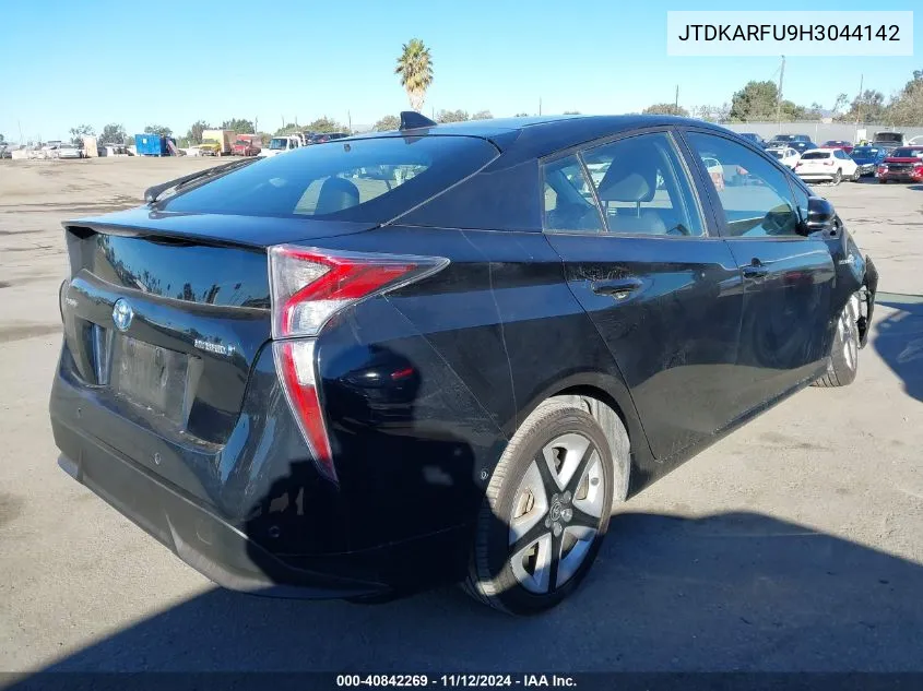 JTDKARFU9H3044142 2017 Toyota Prius Three Touring