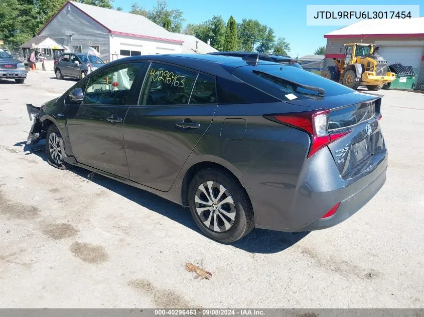 2020 Toyota Prius Xle Awd-E VIN: JTDL9RFU6L3017454 Lot: 40296463