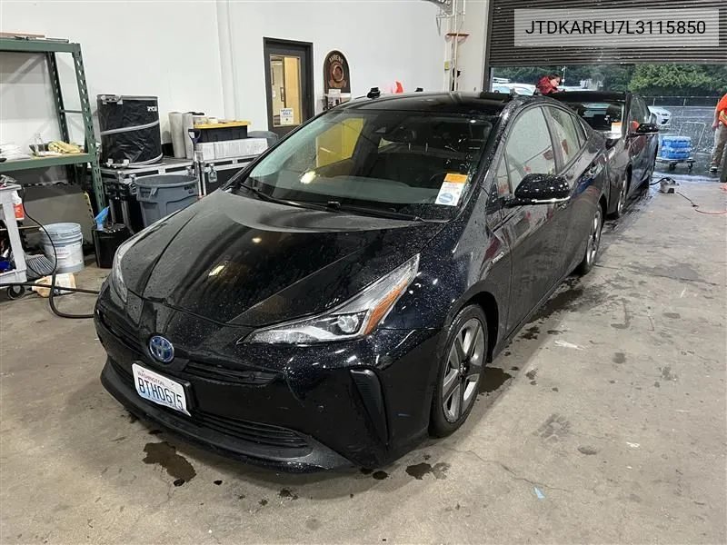 2020 Toyota Prius Xle VIN: JTDKARFU7L3115850 Lot: 40613762