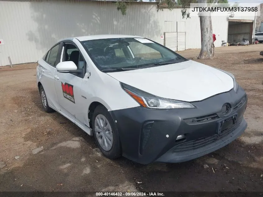 2021 Toyota Prius Le VIN: JTDKAMFUXM3137958 Lot: 40146432