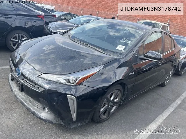 2022 Toyota Prius Xle VIN: JTDKAMFU3N3178742 Lot: 40917371