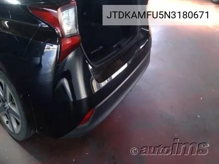 2022 Toyota Prius Xle VIN: JTDKAMFU5N3180671 Lot: 40917376