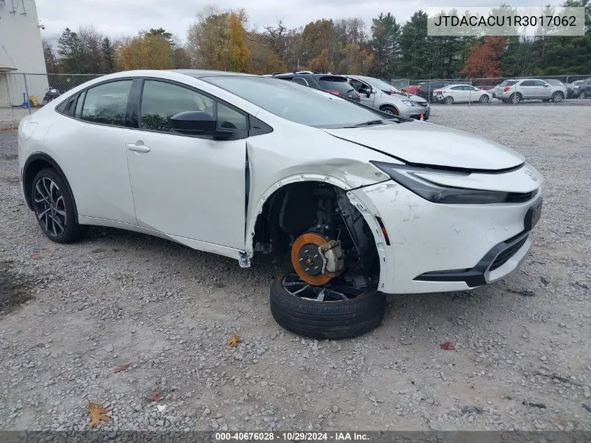 2024 Toyota Prius Prime Xse VIN: JTDACACU1R3017062 Lot: 40676028