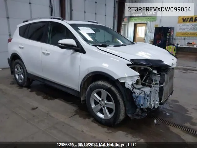 2T3RFREVXDW099054 2013 Toyota Rav4 Xle