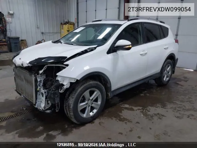 2T3RFREVXDW099054 2013 Toyota Rav4 Xle