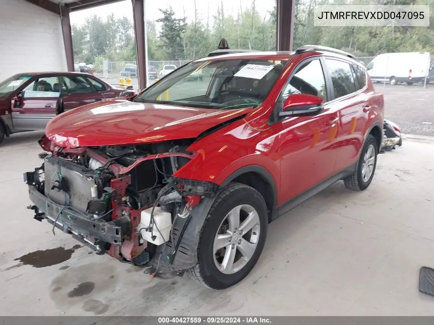 JTMRFREVXDD047095 2013 Toyota Rav4 Xle