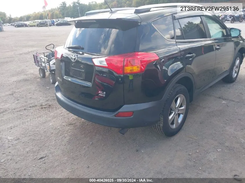 2T3RFREV2FW295136 2015 Toyota Rav4 Xle