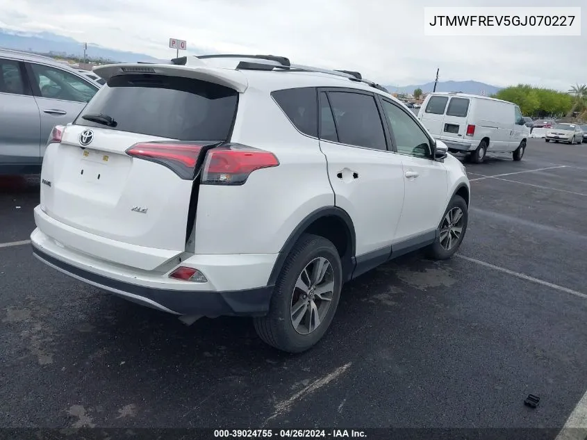 JTMWFREV5GJ070227 2016 Toyota Rav4 Xle