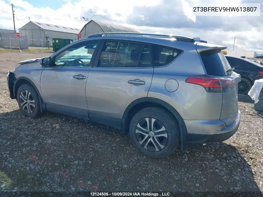 2T3BFREV9HW613807 2017 Toyota Rav4 Le