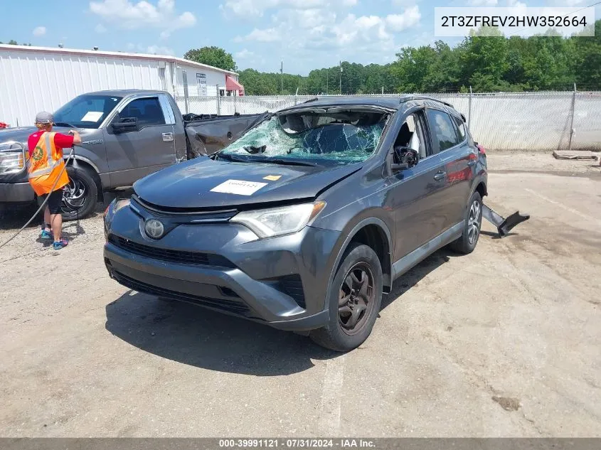 2T3ZFREV2HW352664 2017 Toyota Rav4 Le