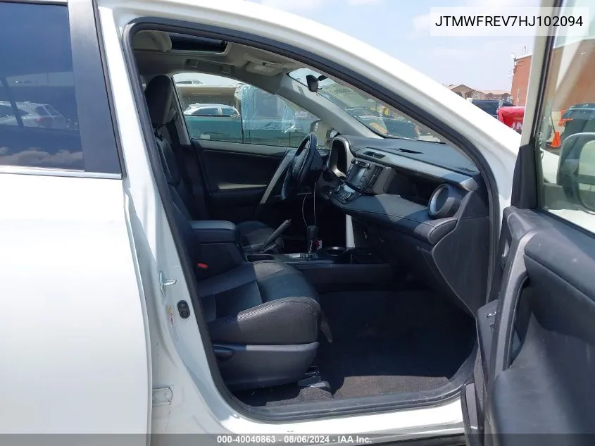 JTMWFREV7HJ102094 2017 Toyota Rav4 Xle